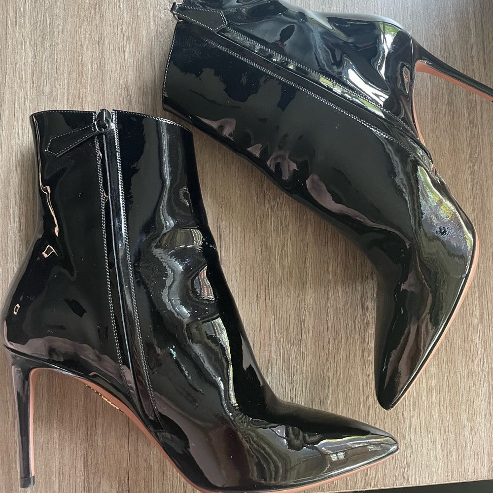 Aquazzura black Alma patent leather pointy toe stiletto booties